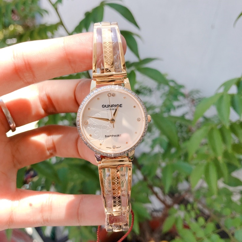 Đồng hồ nữ SUNRISE 9950AA  Kính Sapphire chống xước và chống nước tuyệt đối