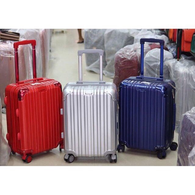 Vali rimowa bo cạnh chống xước khóa kéo size 28ing bo
