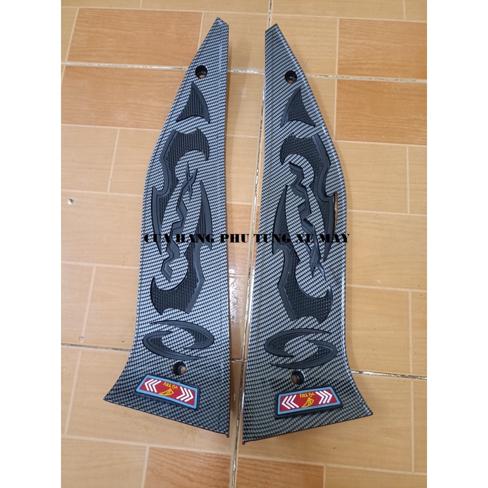 Thảm để chân xe NVX V1 cacbon mẫu mới