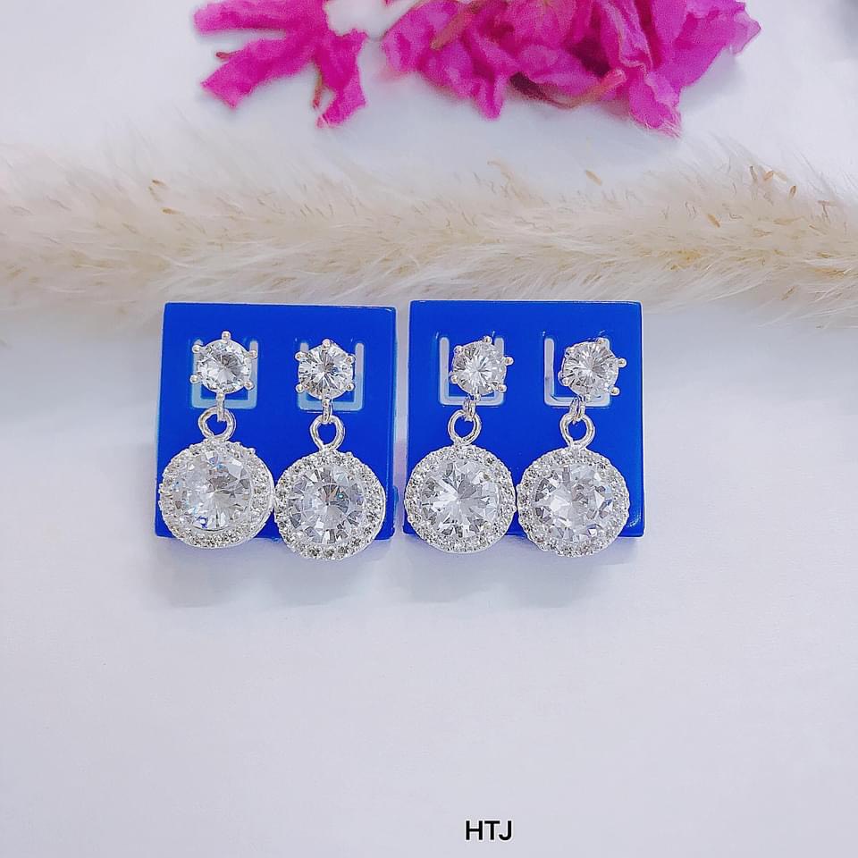 Bông tai nữ bạc thật gắn đá tròn sang chảnh - Kho sỉ bạc Nhất Linh