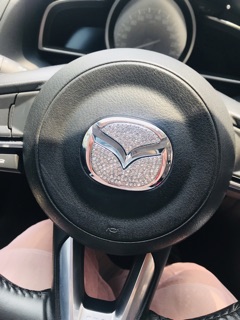 Logo đính đá mazda