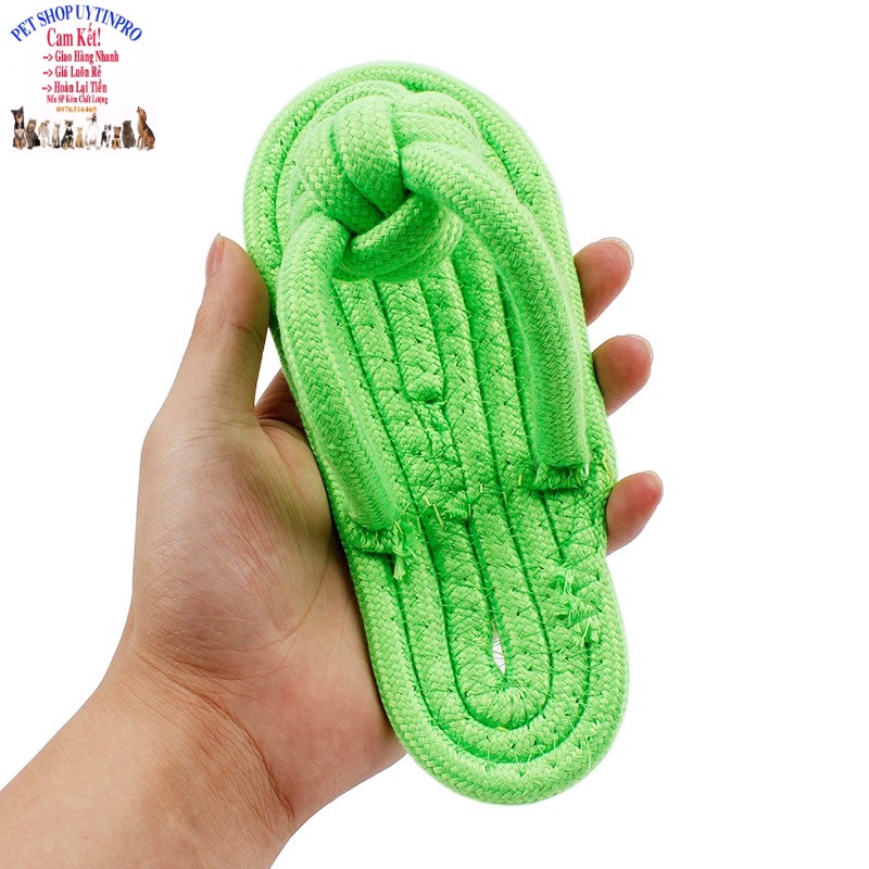 Đồ chơi cho Chó Mèo Hình chiếc dép Dài 15cm Chất liệu thừng chắc chắn, Mềm dẻo, Giúp thú cưng không cắn phá đồ đạc