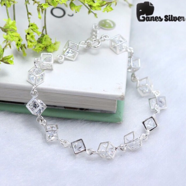 LẮC TAY NỮ BẠC TA - LẮC TAY HỘP RUBIC ĐÁ TRẮNG XINH