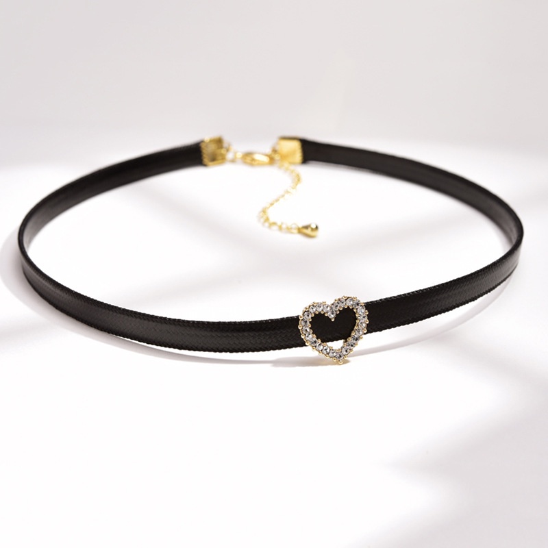 Vòng Cổ Hình Trái Tim Màu Đen Đính Đá Phong Cách Hàn Quốc Thời Trang 2022
