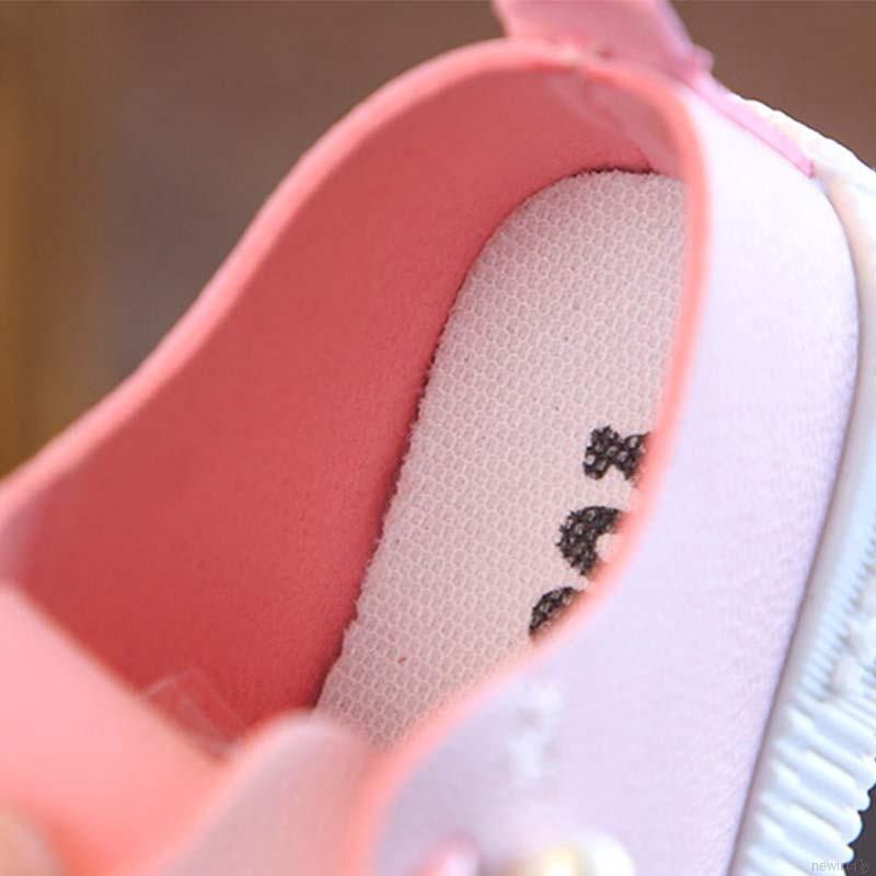 Giày đế mềm chống trơn trượt xinh xắn dành cho bé