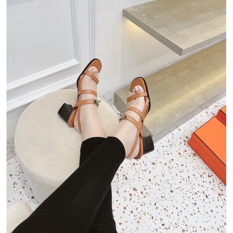 Sandal hm quai ngang gót trụ fullbox