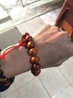 Vòng tay gỗ huyết long( huyết rồng)