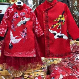 Áo dài cách tân dành cho cặp trai gái