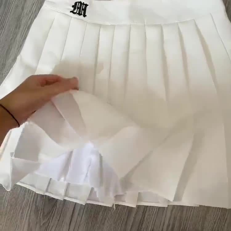 Chân Váy Xếp Ly, Chân Váy Tennis Xếp Ly Cạp Cao Thêu Họa Tiết Có Lót Quần Bên Trong | BigBuy360 - bigbuy360.vn