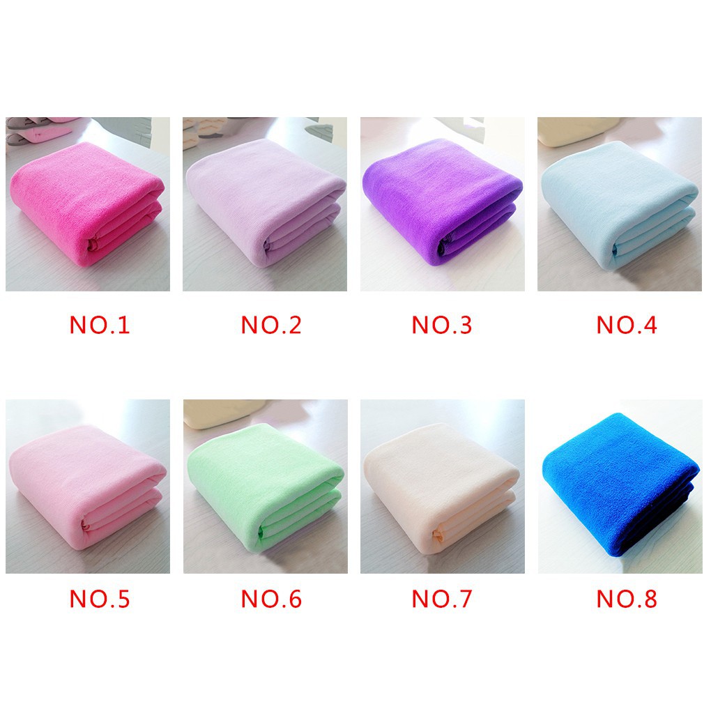 Khăn tắm bằng vải sợi nhỏ, dày, mềm mịn, nhanh khô, thấm hút tốt.