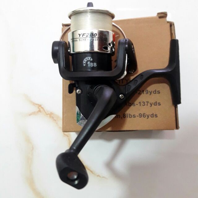 Máy câu cá 200 tương đương công suất 2000 cuốn sẵn cước