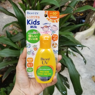 Sữa Chống Nắng An Toàn Dành Cho Trẻ Em Biore UV Kids Milk 90g