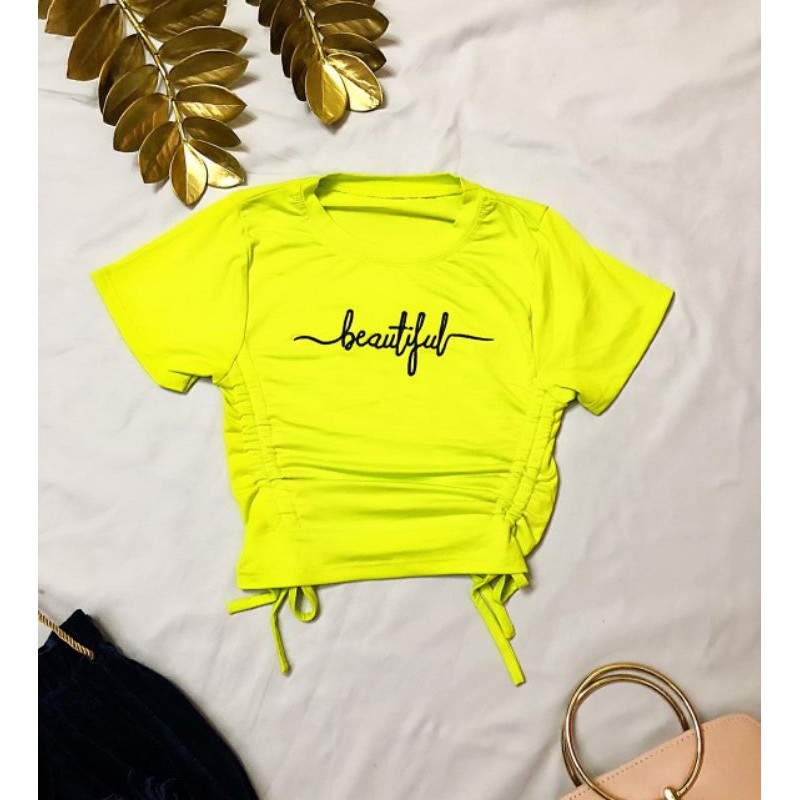 Áo croptop thêu chữ