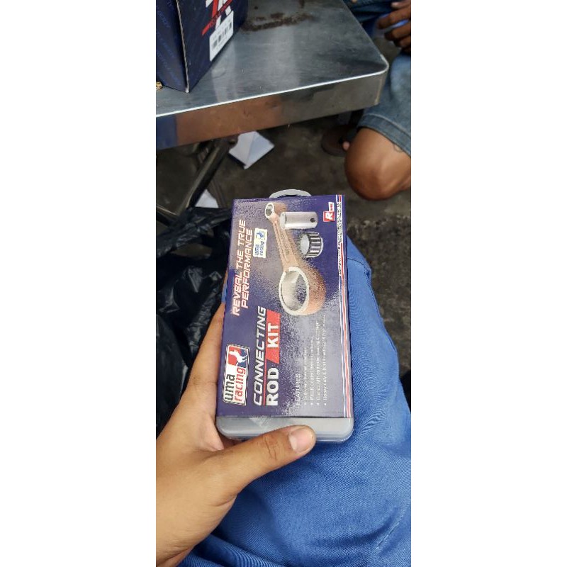 TAY DÊN UMA EX 150