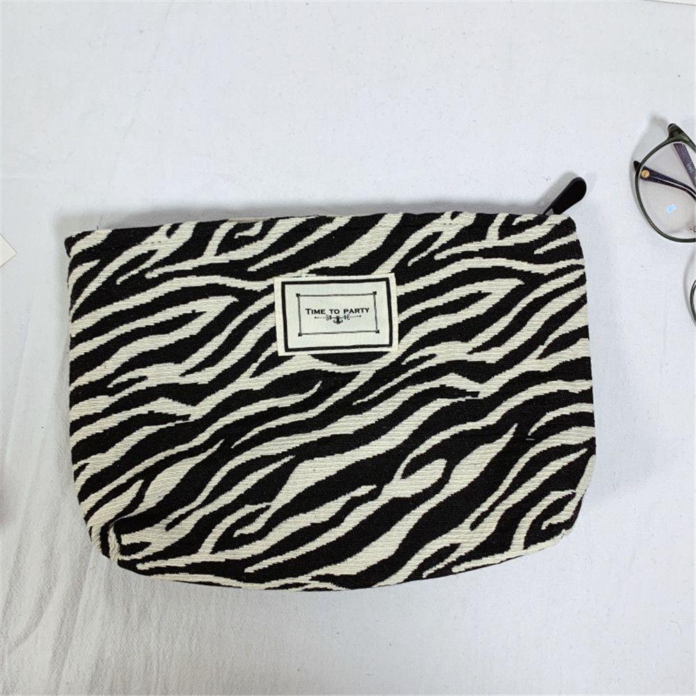 Ebinlands Túi Canvas Đựng Mỹ Phẩm / Đồ Vệ Sinh Cá Nhân Họa Tiết Da Báo