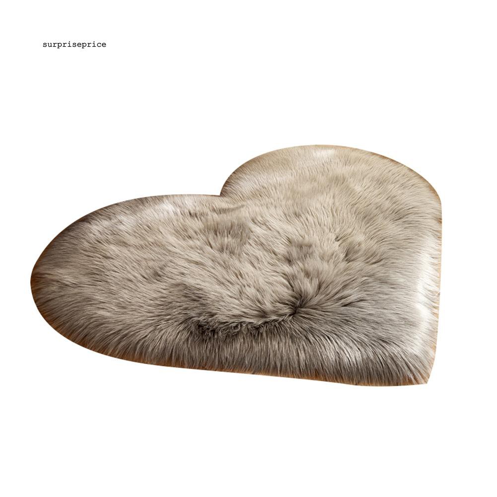 Thảm bông chống trượt hình trái tim sáng tạo