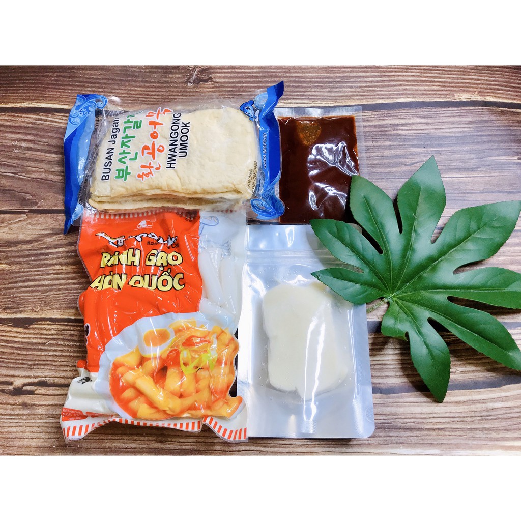 (CHỈ GIAO HÀ NỘI)COMBO NẤU TOKBOKKI HÀN QUỐC(500G BÁNH,100G SỐT,100G PHÔ MAI MOZZA,450G CHẢ CÁ)