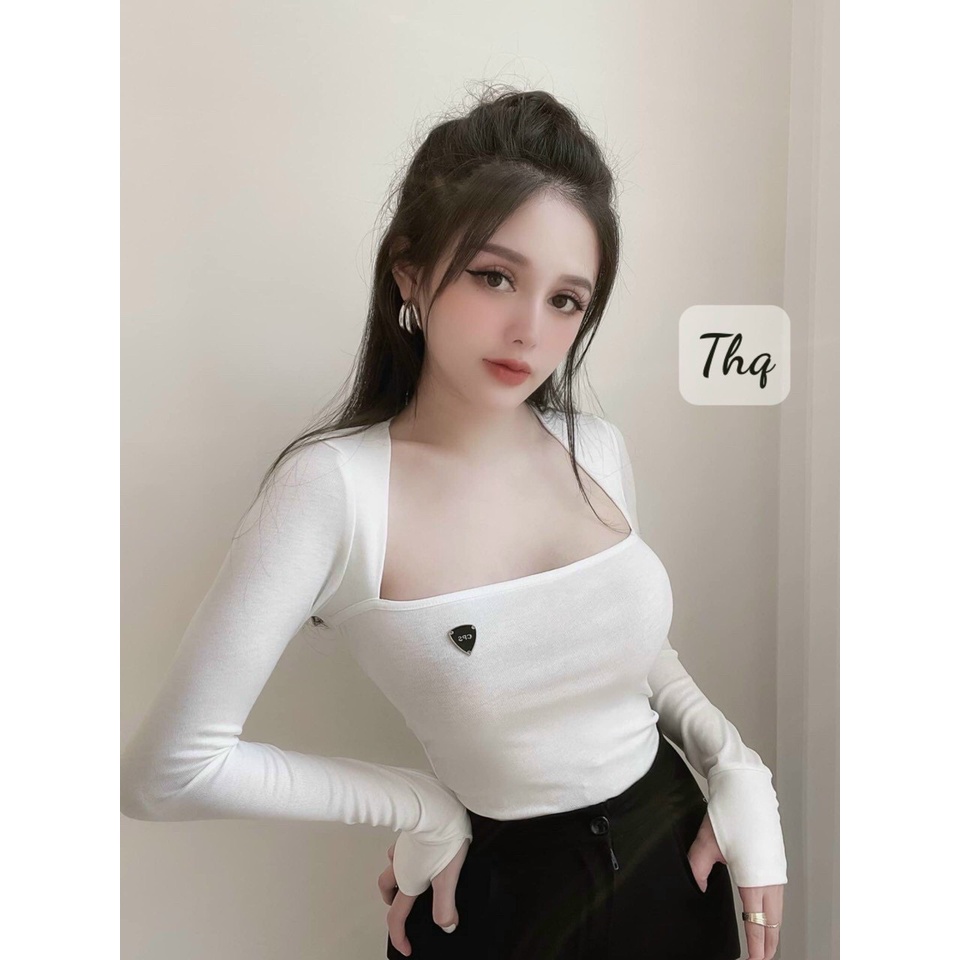 Áo cổ vuông sexy