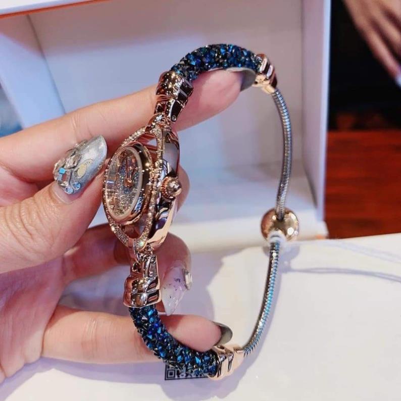 ĐỒNG HỒ NỮ DAVENA DẠNG LẮC DÂY RÚT SIZE 31MM