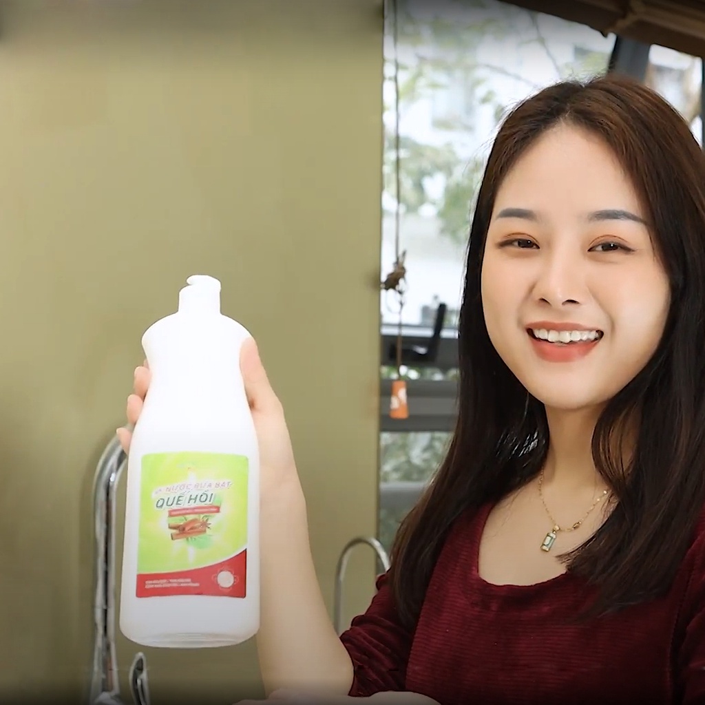 Nước Rửa Chén Sinh Học Quế Hồi BIOCOS - An Toàn Với Da Tay 800ml