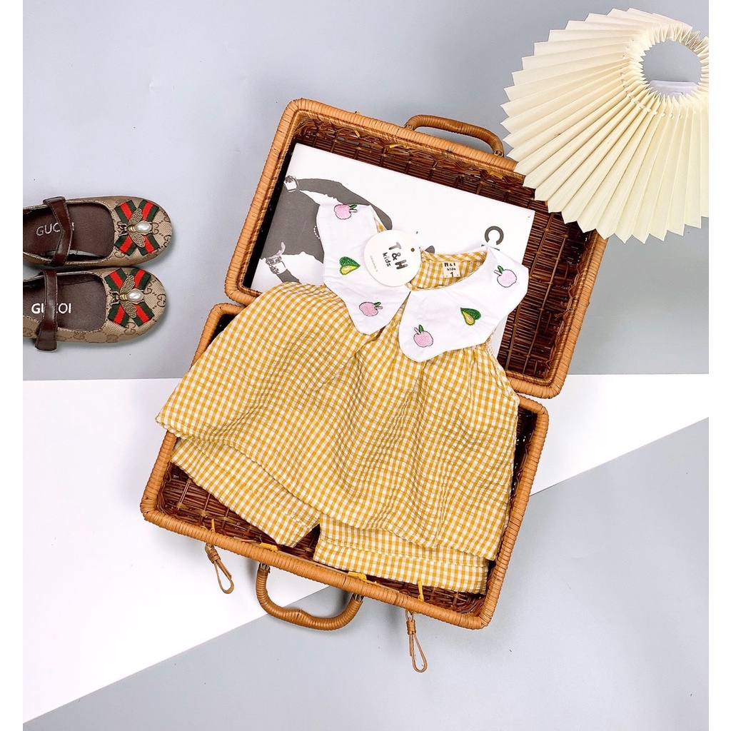 Bộ bé gái, Set đồ đi chơi bé gái, cổ sen thêu cực xinh từ  - Richkid123