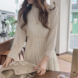 (ORDER) Đầm vintage kem dáng dài cổ xếp li kết hợp với áo ngoài siêu xinh