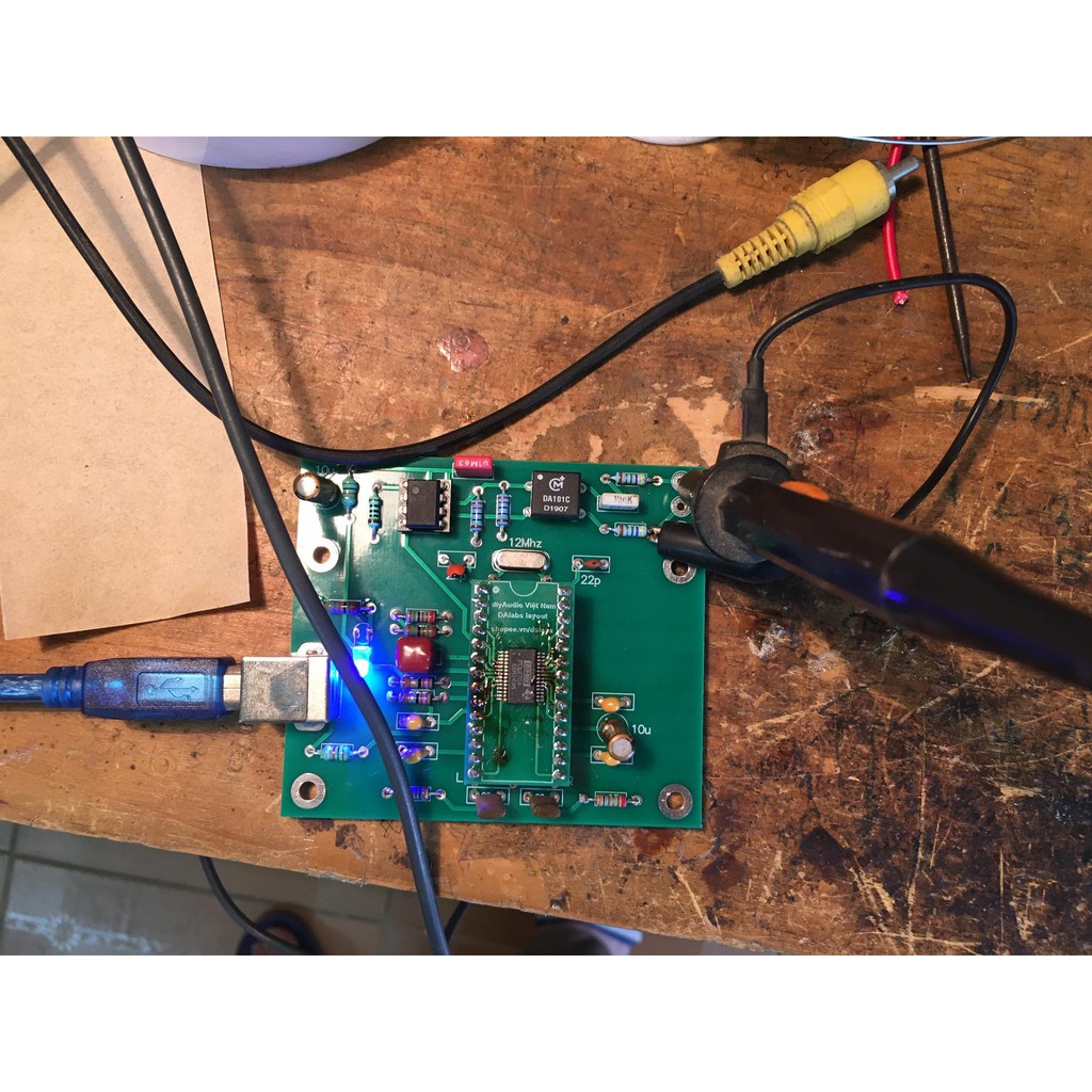 F16 Mạch in chuyển đổi tín hiệu USB ra coaxic