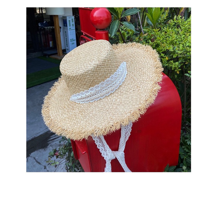 Mũ cói tua rua quai dây ren