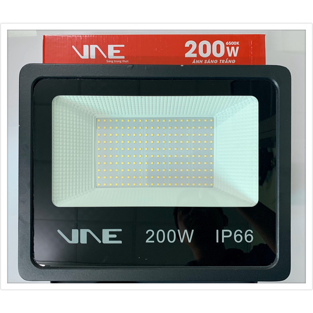 Đèn Pha Led Vne Chống Nước / 10W - 100W / Hàng chính hãng - Xuất xứ Việt Nam