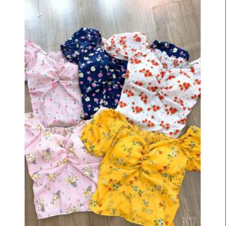 Áo hoa nhí tay cộc có mút ngực.