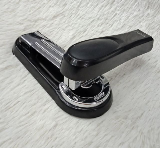 Bấm kim xoay 3 chiều Stacom C110 24/6 8936044390192