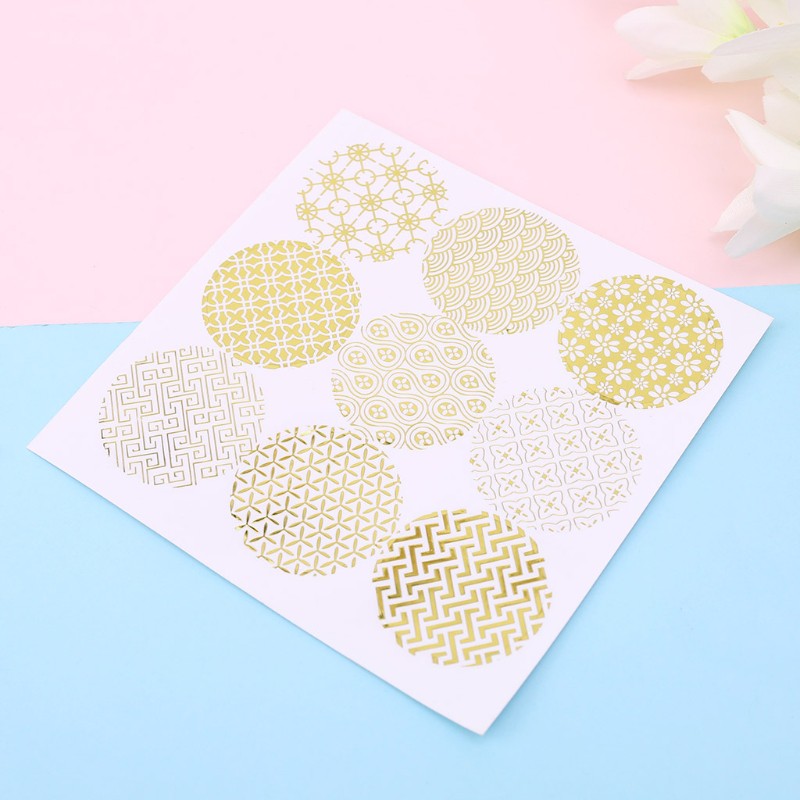 Tem dán nhãn niêm phong bì bánh màu vàng