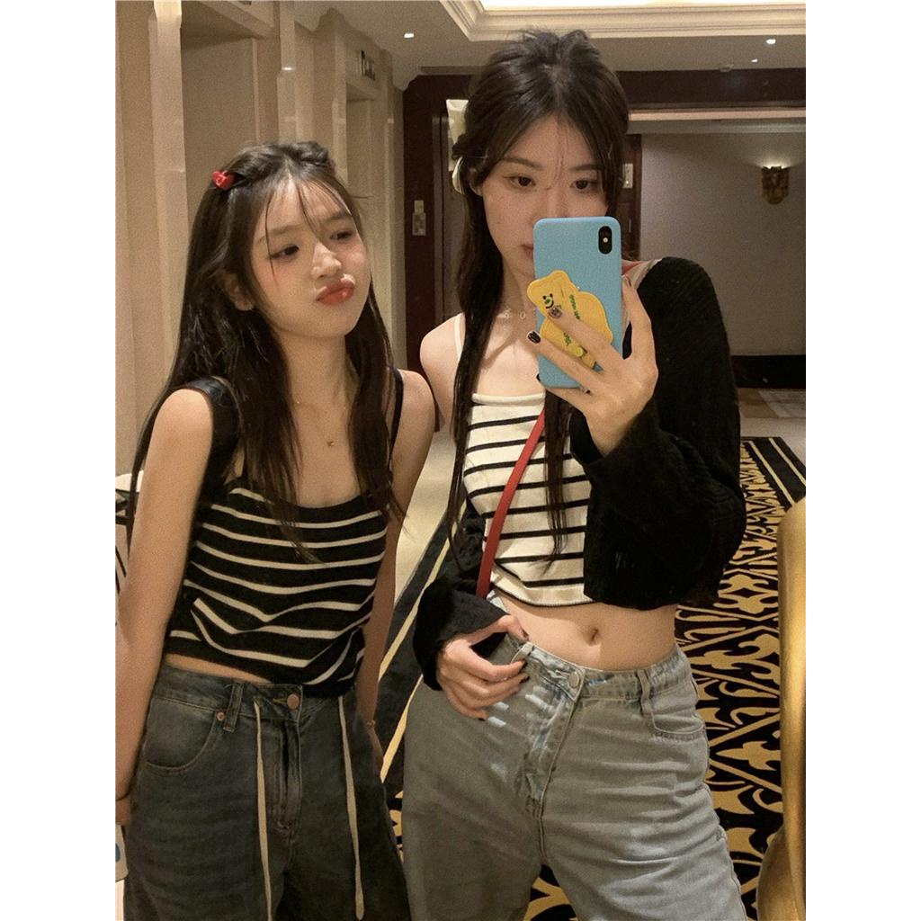 Áo Hai Dây Dáng Rộng Họa Tiết Kẻ Sọc Đơn Giản 60706