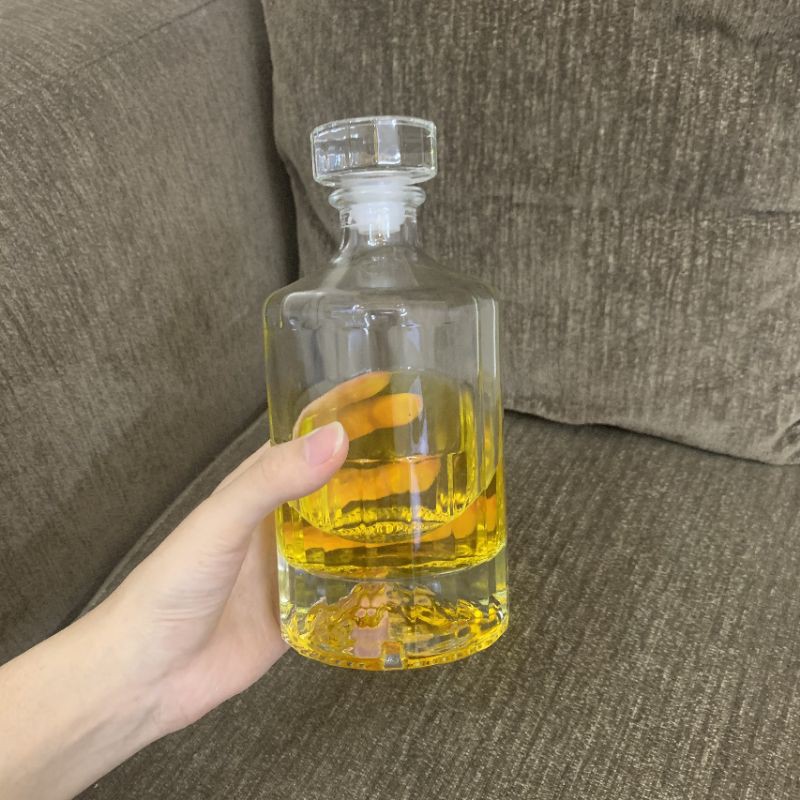 Chai, Bình Rượu Thủy Tinh Đẹp Cao Cấp 500ml. Mẫu Hibiki