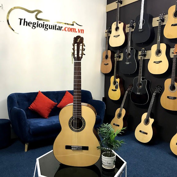 Guitar Classic Ba Đờn C550