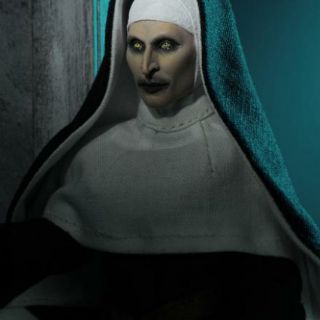 Mô hình Neca The Nun