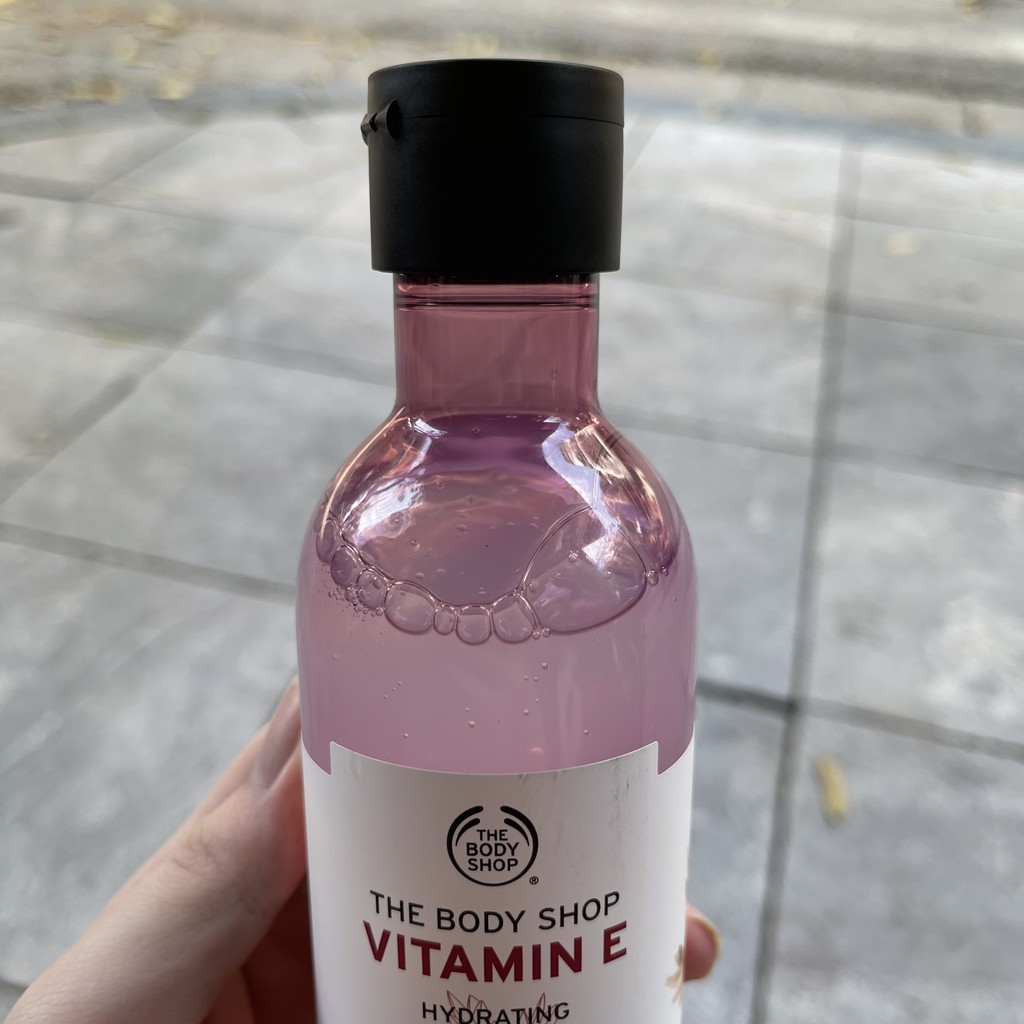 Nước Cân Bằng Dưỡng Ẩm - The Body Shop Vitamin E Hydrating Toner  250ml