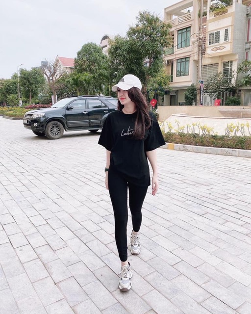 SÉT BỘ THỂ THAO CHỮ THÊU CHẤT ĐẸP MS21008