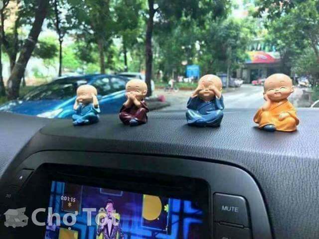 Bộ tượng không nghe k nói k nhìn
