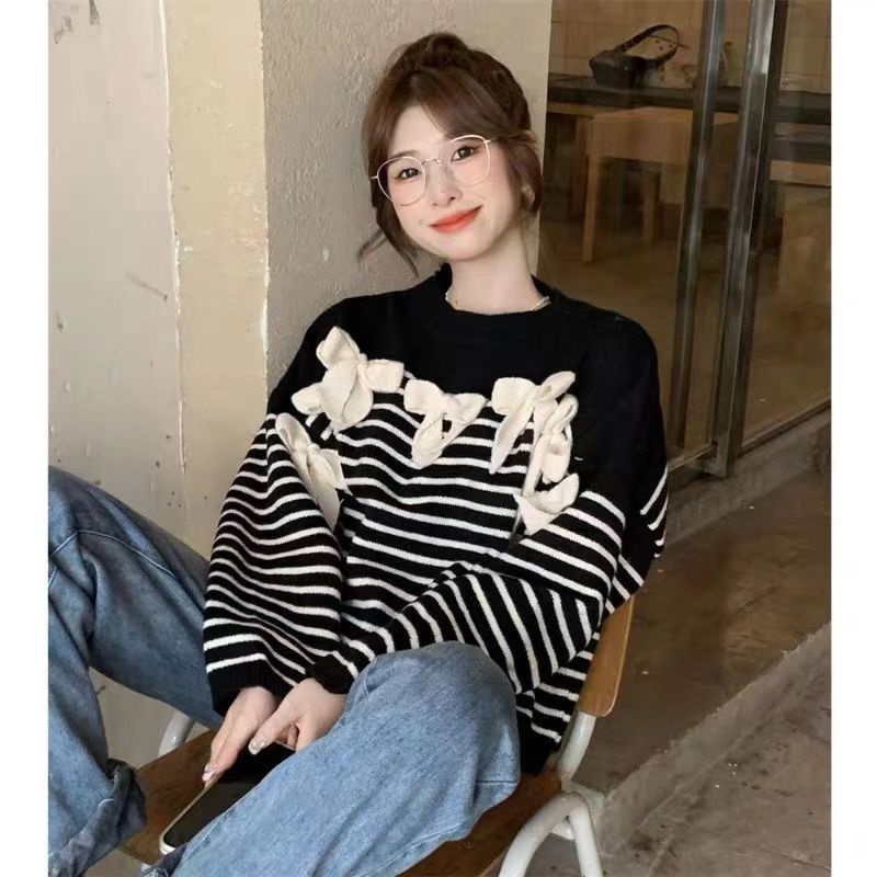 Áo Sweater Dệt Kim Cổ Tròn Dáng Rộng Phối Nơ Họa Tiết Kẻ Sọc Thời Trang Mùa Thu Hàng Mới Dành Cho Bạn Nữ