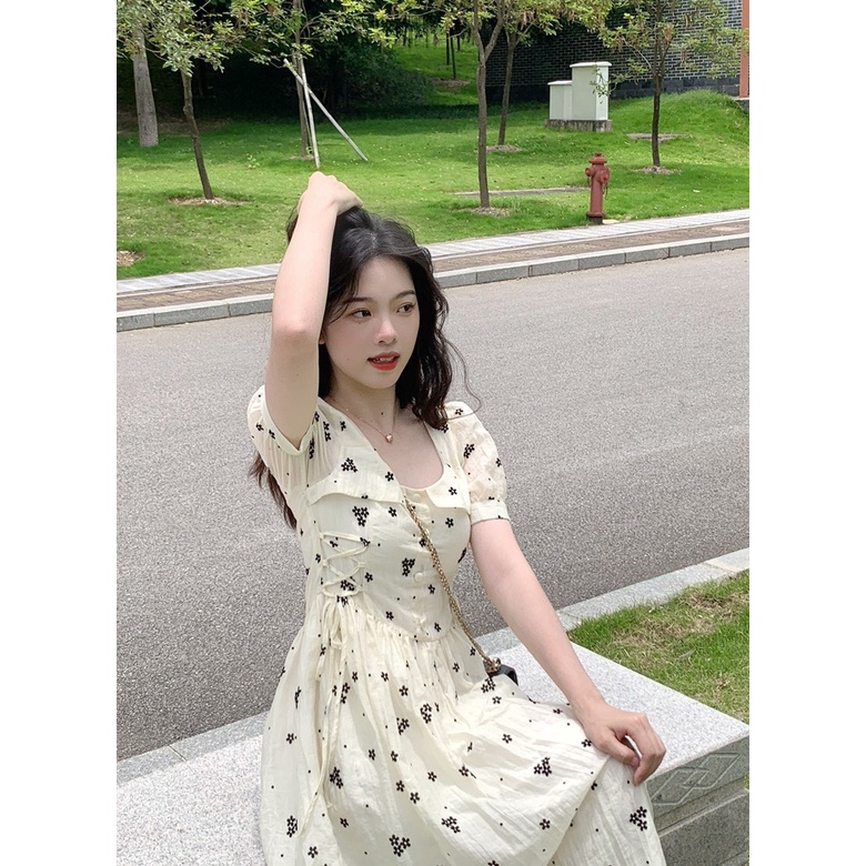 Váy hoa nhí cúc bọc đan dây eo dáng xòe