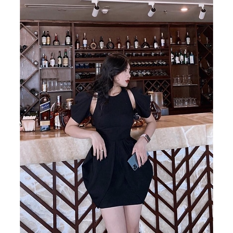 Đầm Tay Phồng Khoét Vai Tà Đắp Phồng Bên Hông