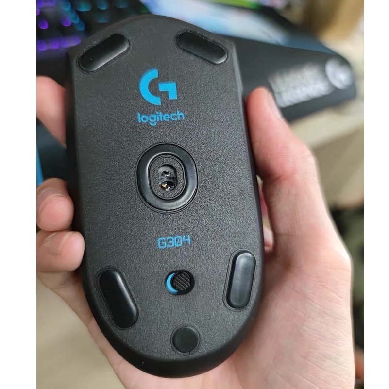 Chuột Máy Tính Không Dây Logitech G304 Lightspeed 25600 DPI 6 Phím tặng kèm Pin GP Alkanline LR6 1.5v. Nhà sản xuất: OEM