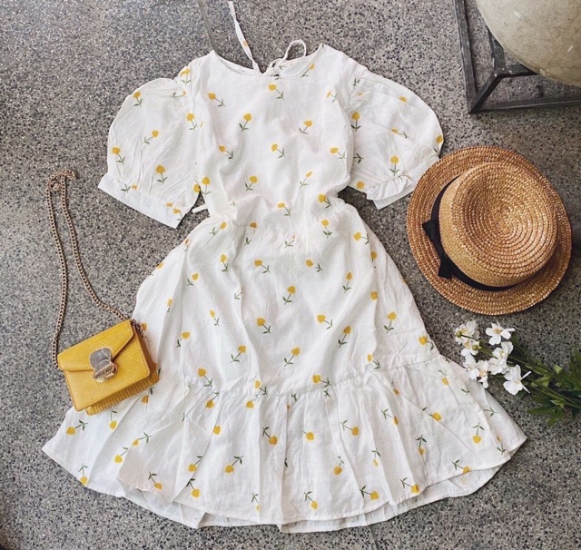 Đầm bông xoè ngắn tay cột dây lưng | BigBuy360 - bigbuy360.vn