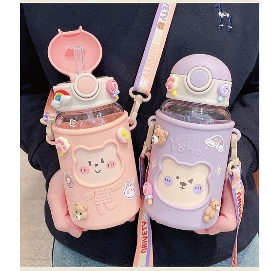 ⚡ Siêu Cute ⚡ Bình Nước Nhựa Hai Lớp Cách Nhiệt Vỏ Bọc Silicon Có Dây Đeo Hình Ngộ Nghĩnh