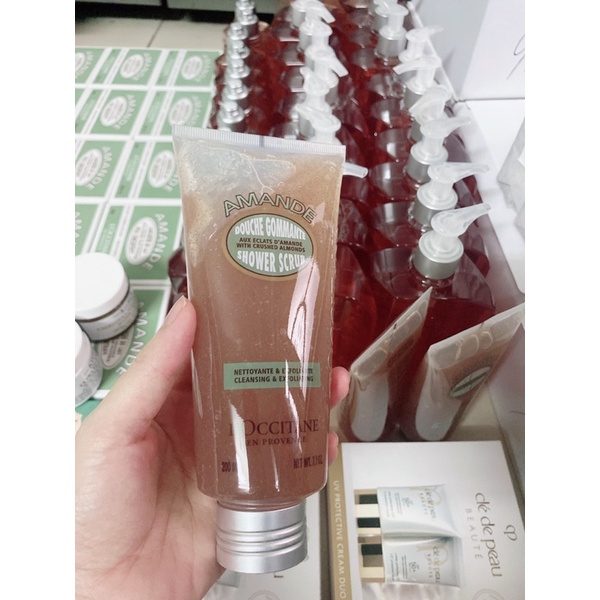 Tẩy da chết Body LOccitane Almond Shower Scrub | BigBuy360 - bigbuy360.vn