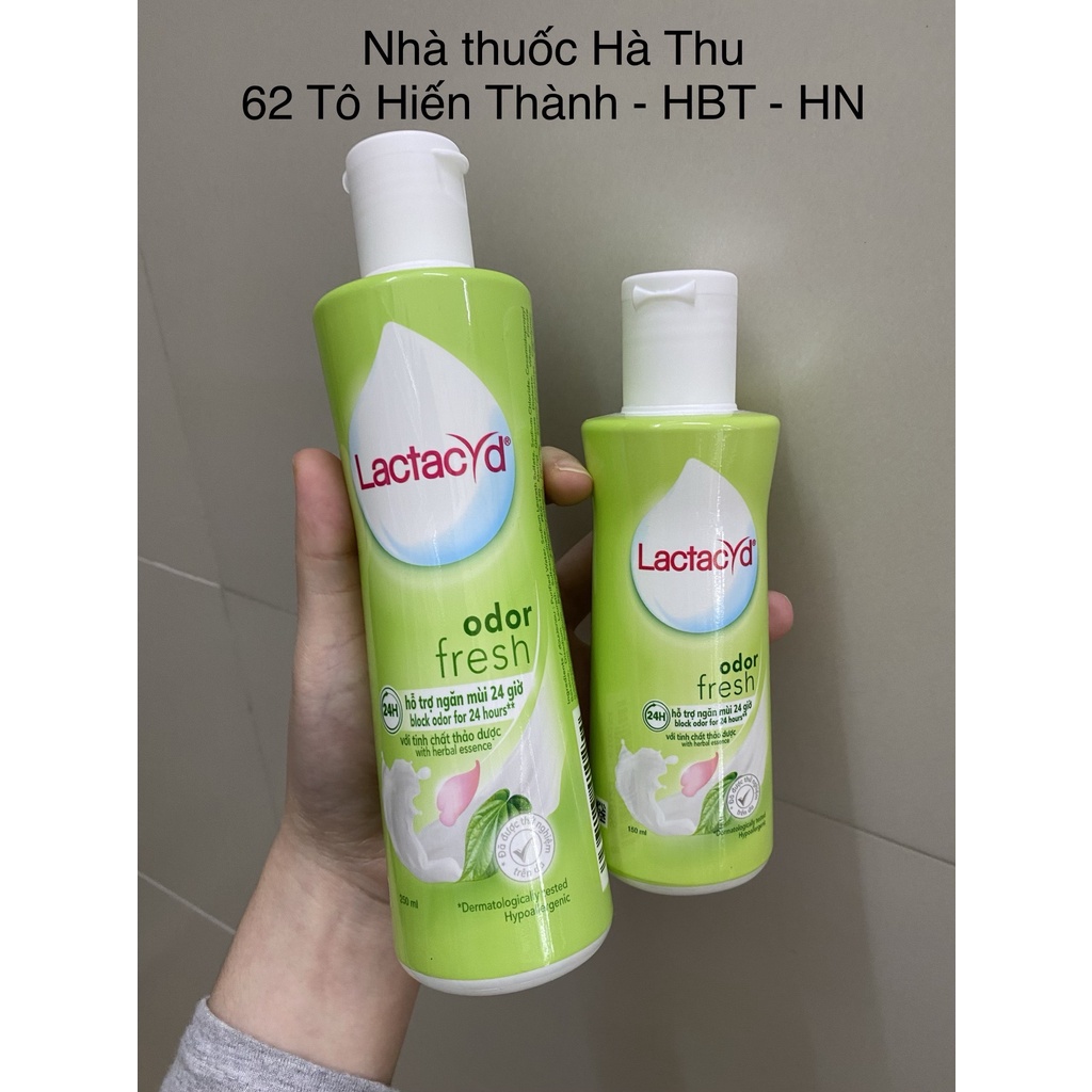 Dung dịch vệ sinh phụ nữ Lactacyd Trầu không + nước hoa hồng