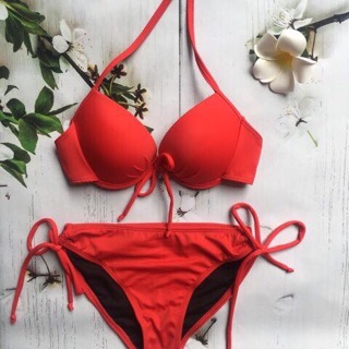 Bikini 2 mảnh chip