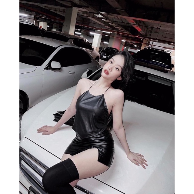 Yoona Auth &HM2T-Áo yếm da siêu cool & sexy Yn