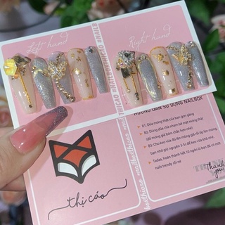 Móng tay giả thiết kế tone nude mắt mèo